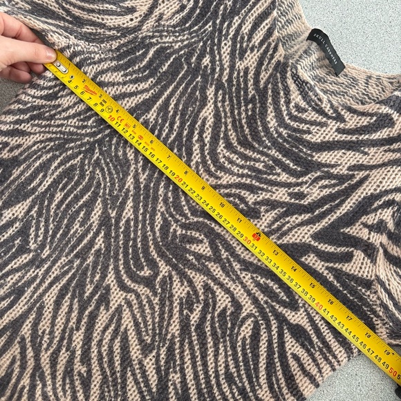 Skull Cashmere Beige Charcoal Knit Sweater Light Quiet Luxury Animal print Small - Picture 10 of 13